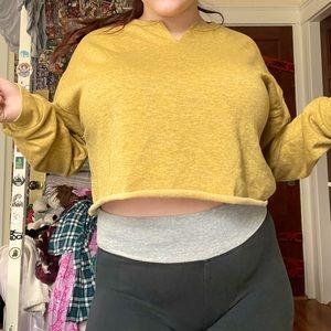 Yellow cropped sweatshirt